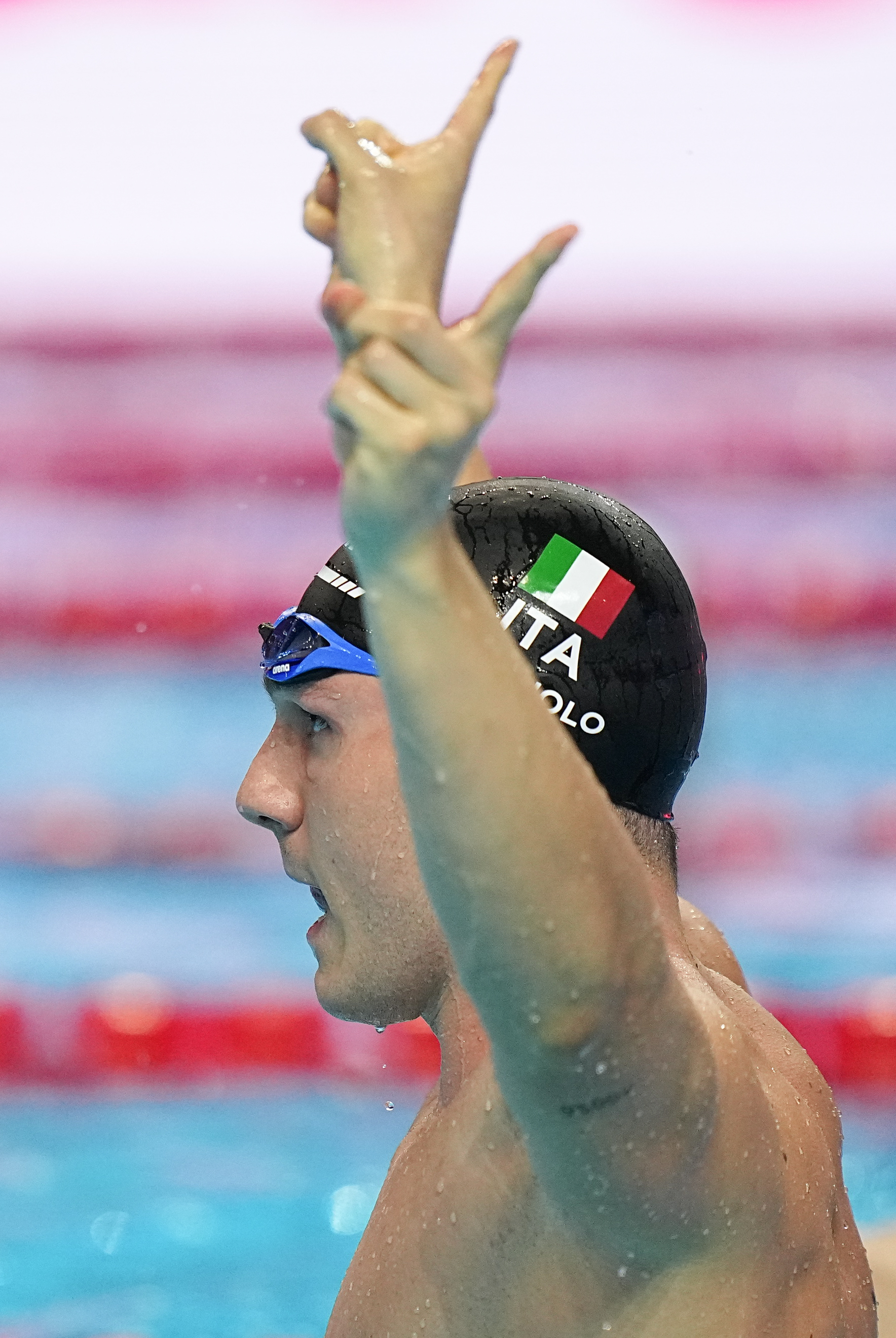 游泳选手爆冷获胜,专家预测失准的简单介绍 游泳选手爆冷获胜,专家预测失准的简单介绍