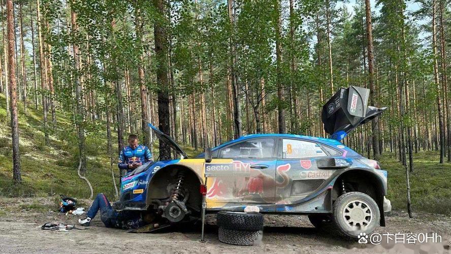 赛车选手赛后落泪，背后故事感人