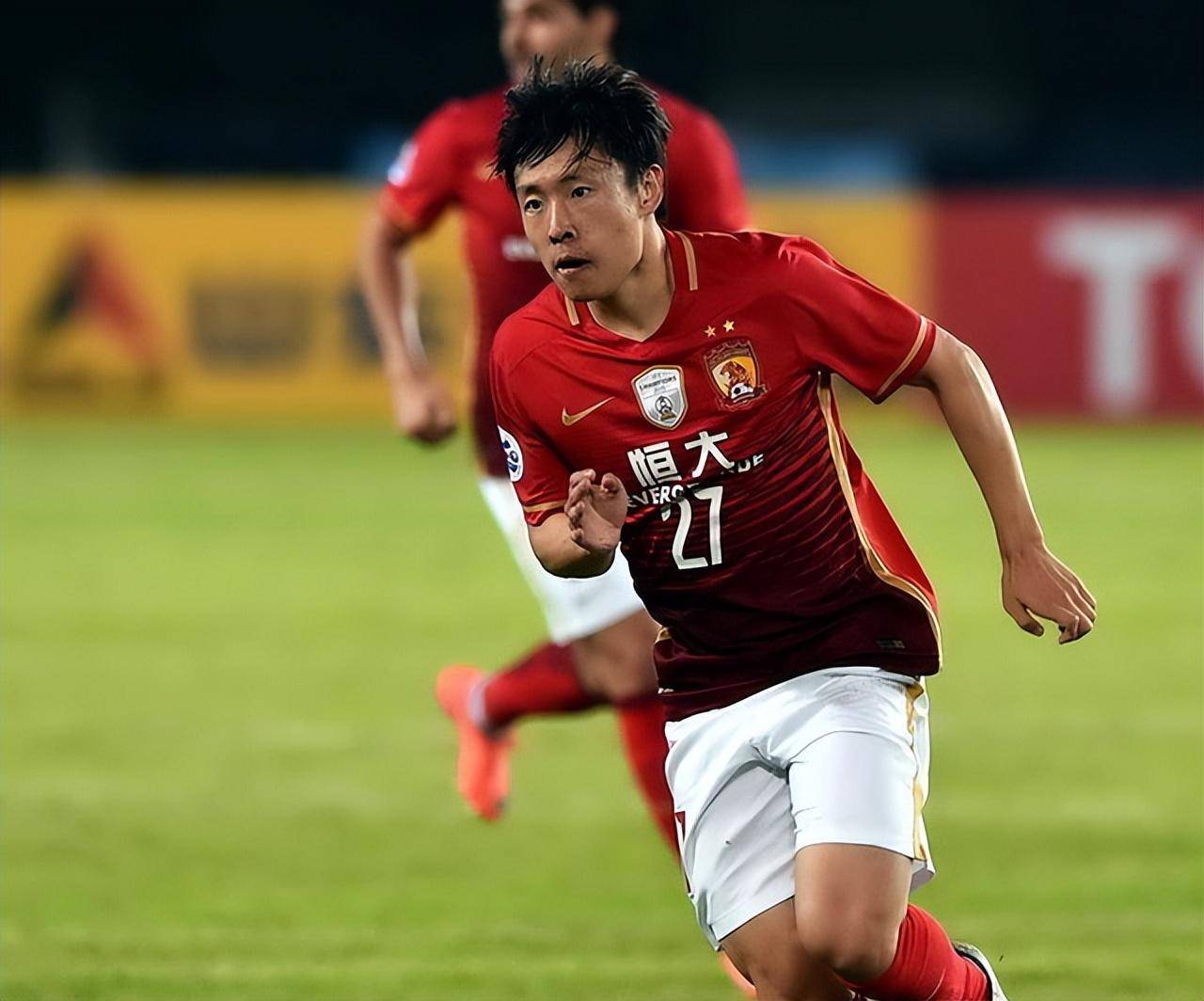 江苏队横扫青岛队,范弗利特高光表现 江苏队横扫青岛队,范弗利特高光表现