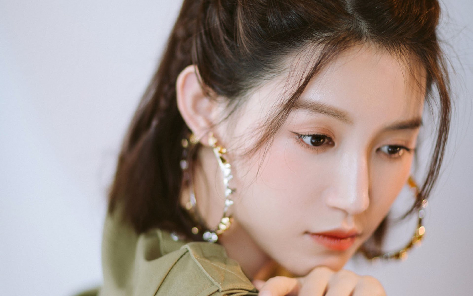 一边狂胜一边狂飙，凯尔特人三分雨击垮上海，锡安罚球线上刷新历史