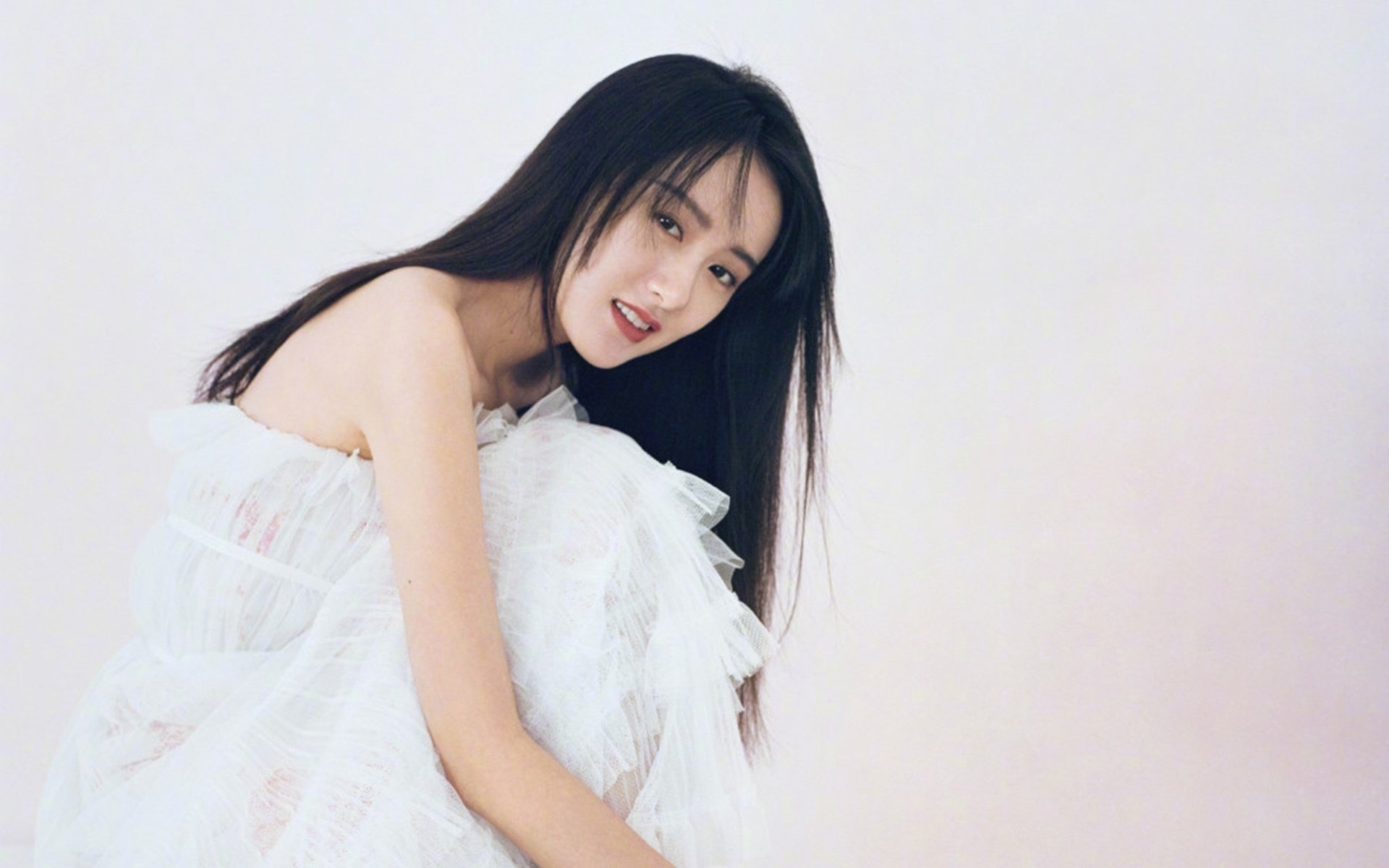 F1巴林站,当足球巨星坐进解说席,金玟哉的极速周末