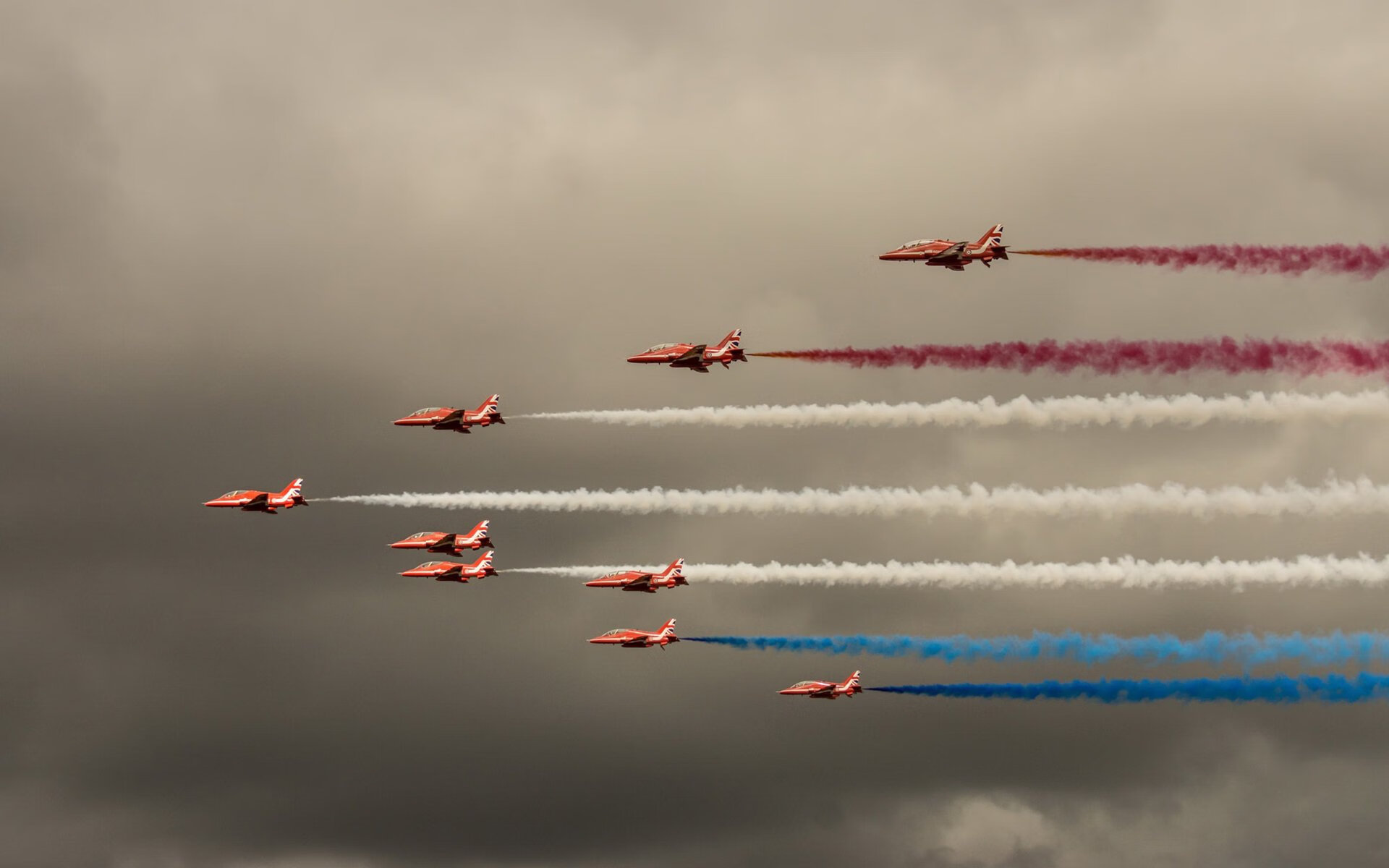 错位时空的无形绝杀，当字母哥的阴影笼罩联合中心