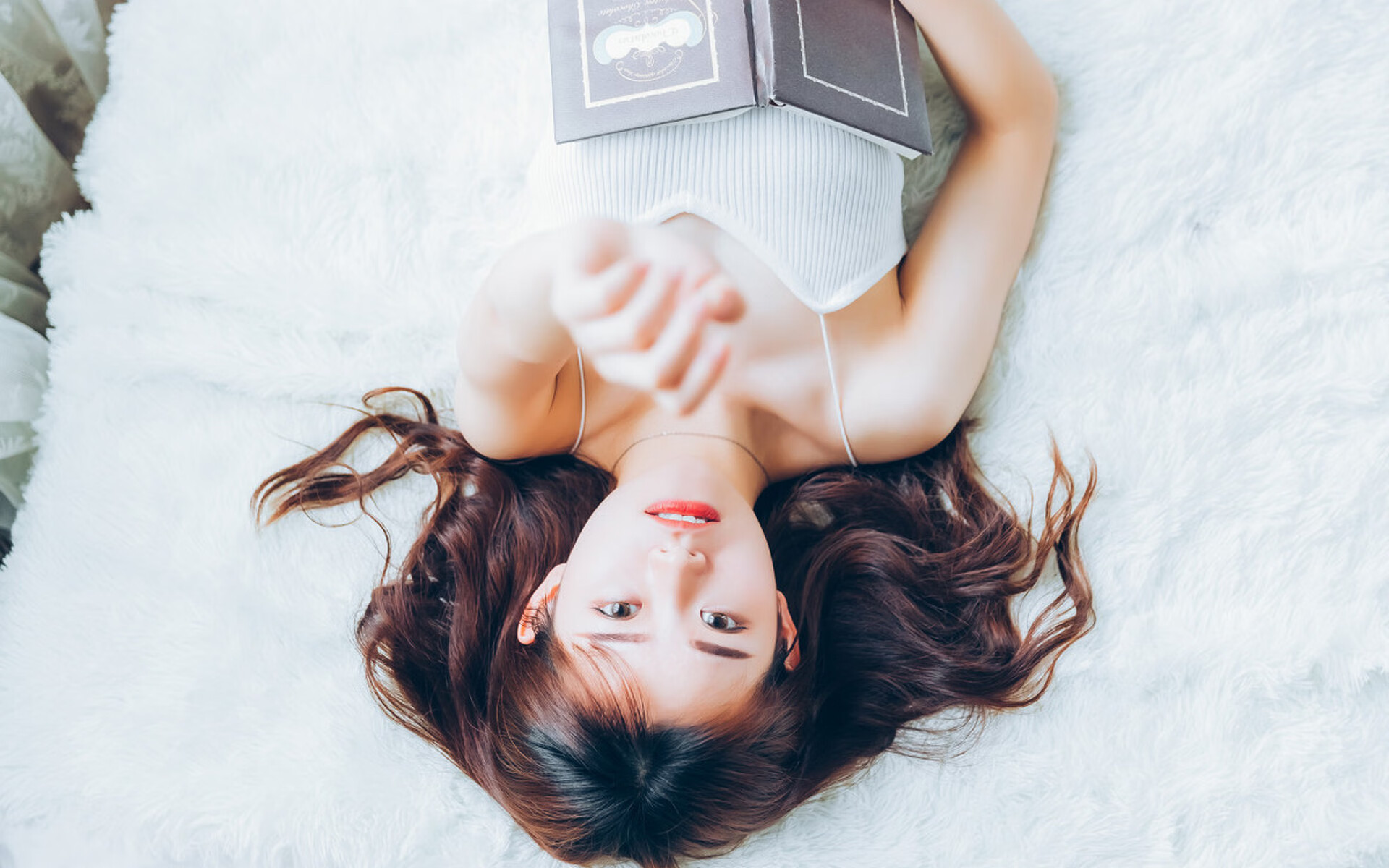 横跨太平洋的篮球传奇,当深圳队遭遇尼克斯,德罗赞一球定乾坤